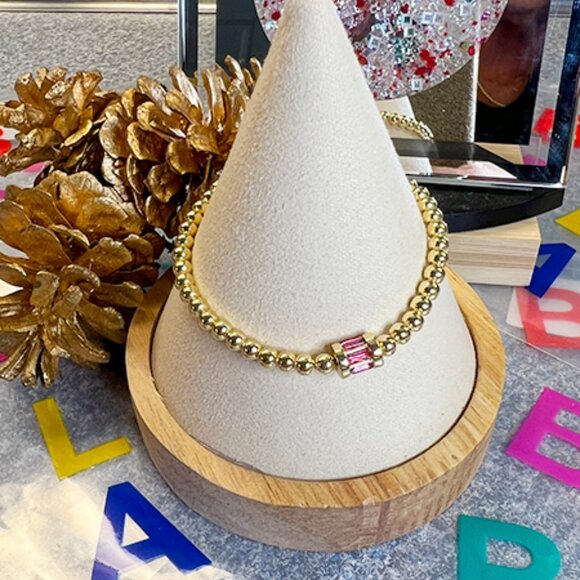 BaubleBar– NWT – “Tatum” PINK Crystal and Gold Tone Stretch Bracelet - Picture 2 of 3